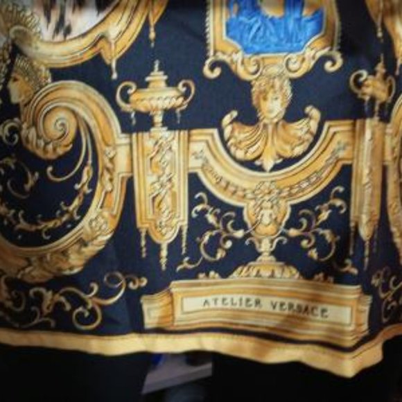 Versace Atelier - Picture 8 of 9